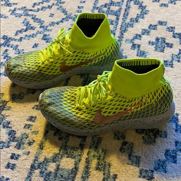 nike lunarepic shield